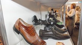 В Киргизии построят обувную фабрику на деньги Китая