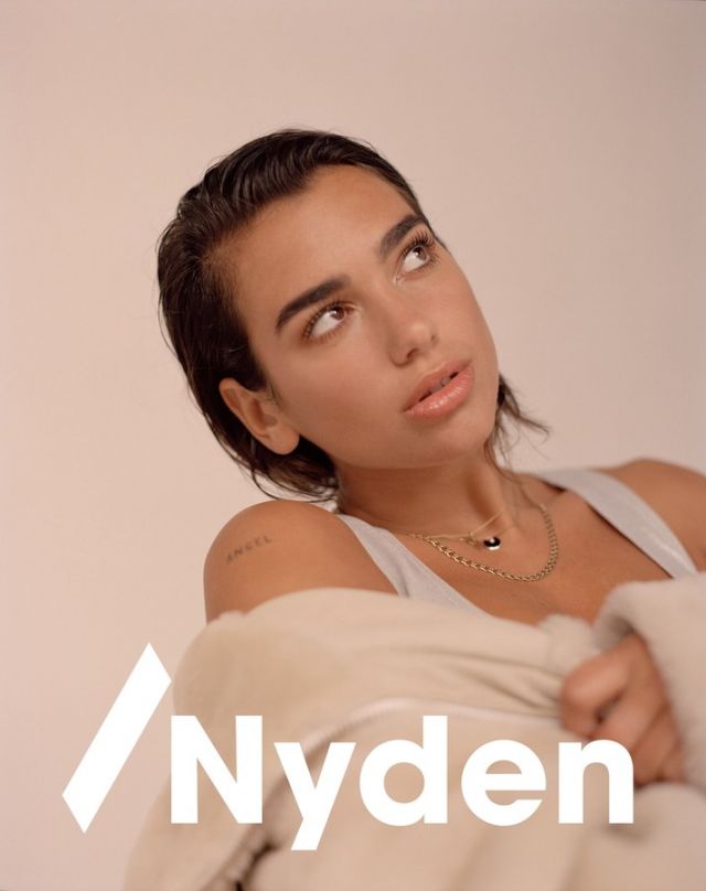 Мировая поп-звезда Дуа Липа станет соавтором коллекций /Nyden