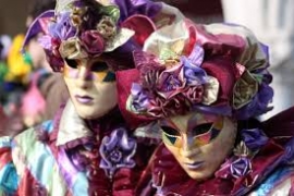 Карнавалы со всего мира в торговом парке «Отрада»