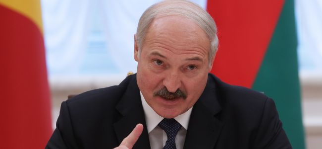 Президент Белоруссии потребовал встряхнуть легпром